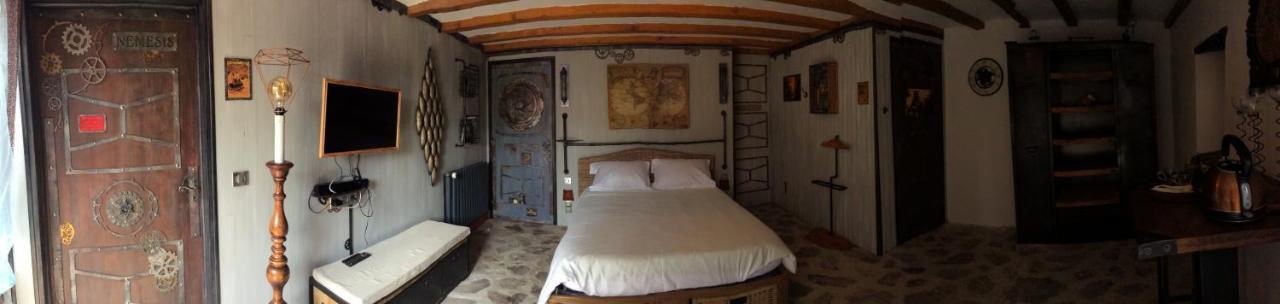 Chambre Steampunk Jules Vernes Bosbonparent 外观 照片